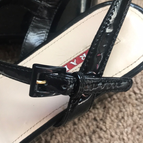Prada patent leather wedges - Picture 4 of 8